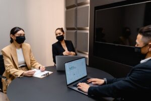 אסטרטגיות מתקדמות לניהול פרויקטים דיגיטליים: טיפים לשיפור הביצועים